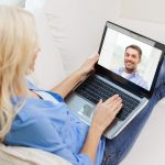 Scurt ghid pentru flirtul pe internet
