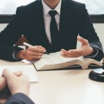 Avantaje de care beneficiezi atunci cand apelezi la serviciile juridice online