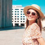 Beneficiile purtarii ochelarilor de soare: Mai mult decat un accesoriu de moda