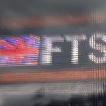 Ce se afla in spatele maximului record de FTSE 100?