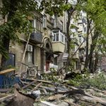 Moscova spune ca 50 de drone ucrainene au fost doborate in timp ce atacurile declanseaza incendii in centralele rusesti