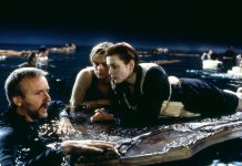 Placa plutitoare din filmul „Titanic” se vinde cu peste 700.000 de dolari