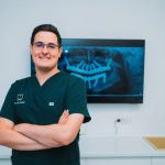 De ce Smiles by Dr. Buza este alegerea potrivită pentru implanturi dentare în Sibiu?